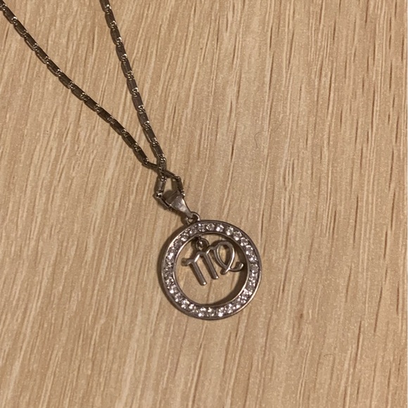 PRELOVED SCORPIO HORISCOPE NECKLACE - Picture 3 of 3